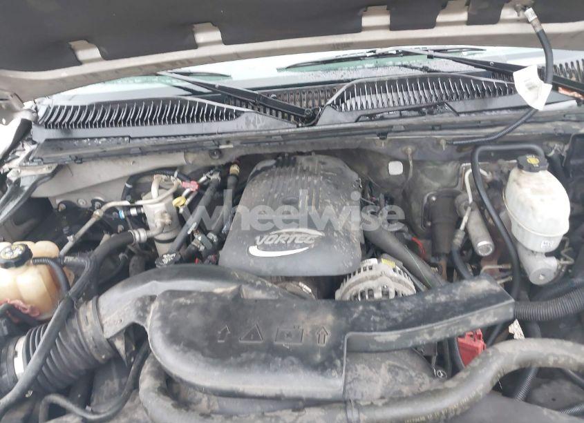 Photo 10 of 2004 Chevrolet Tahoe LT (VIN 1GNEC13Z54J162422)