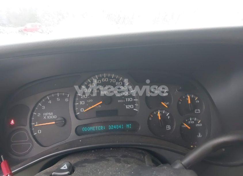 Photo 7 of 2004 Chevrolet Tahoe LT (VIN 1GNEC13Z54J162422)