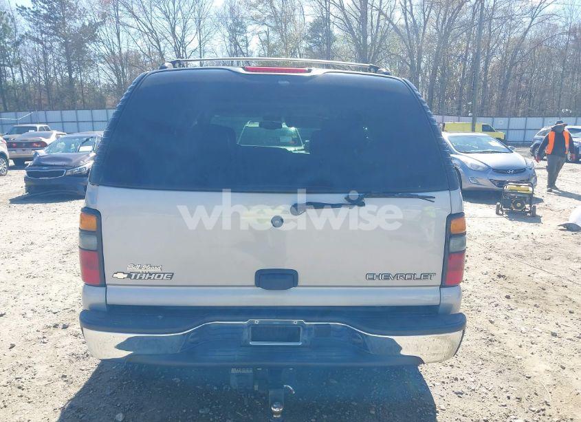 Photo 16 of 2004 Chevrolet Tahoe LS (VIN 1GNEC13Z54J225101)