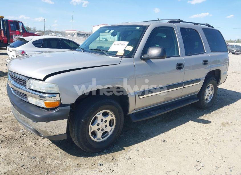 Photo 2 of 2004 Chevrolet Tahoe LS (VIN 1GNEC13Z54J225101)