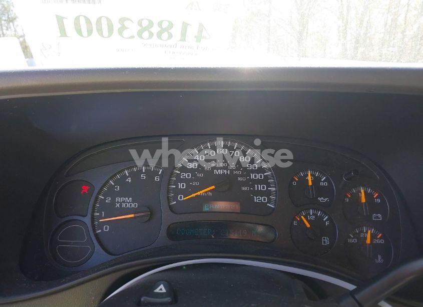 Photo 7 of 2004 Chevrolet Tahoe LS (VIN 1GNEC13Z54J225101)