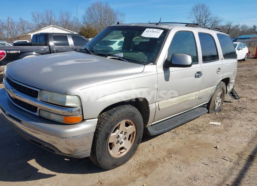 Photo 2 of 2004 Chevrolet Tahoe LT (VIN 1GNEC13Z54J242254)