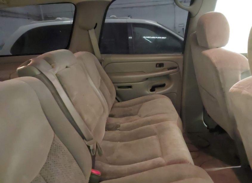 Photo 8 of 2004 Chevrolet Tahoe LS (VIN 1GNEC13Z54R138154)