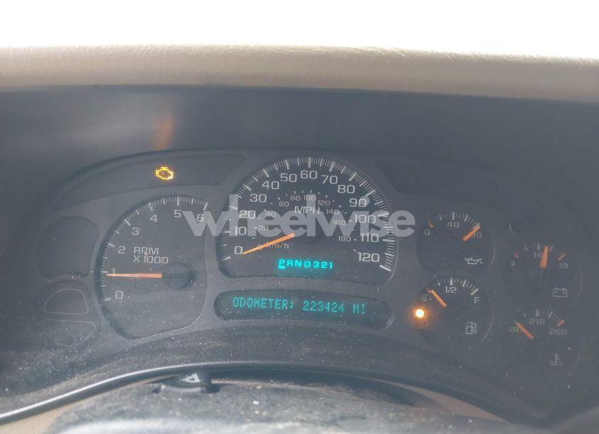 Photo 7 of 2004 Chevrolet Tahoe LS (VIN 1GNEC13Z54R177164)