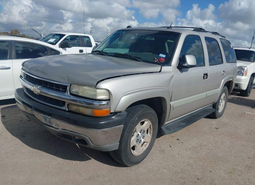 Photo 2 of 2004 Chevrolet Tahoe LT (VIN 1GNEC13Z54R256818)