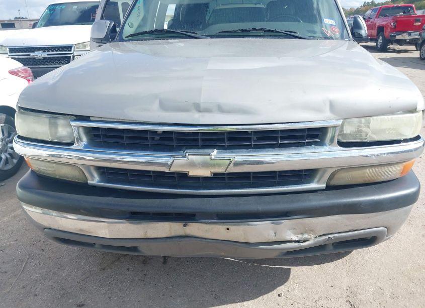 Photo 6 of 2004 Chevrolet Tahoe LT (VIN 1GNEC13Z54R256818)
