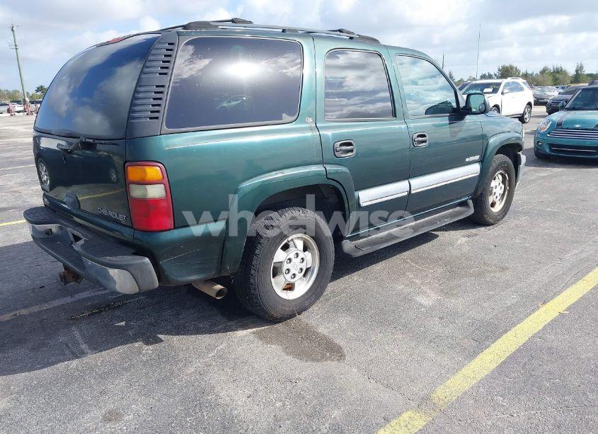 Photo 4 of 2002 Chevrolet Tahoe LS (VIN 1GNEC13Z62R214610)