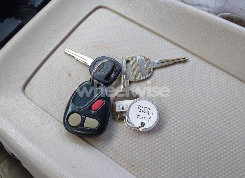 Photo 11 of 2002 Chevrolet Tahoe LS (VIN 1GNEC13Z62R217457)