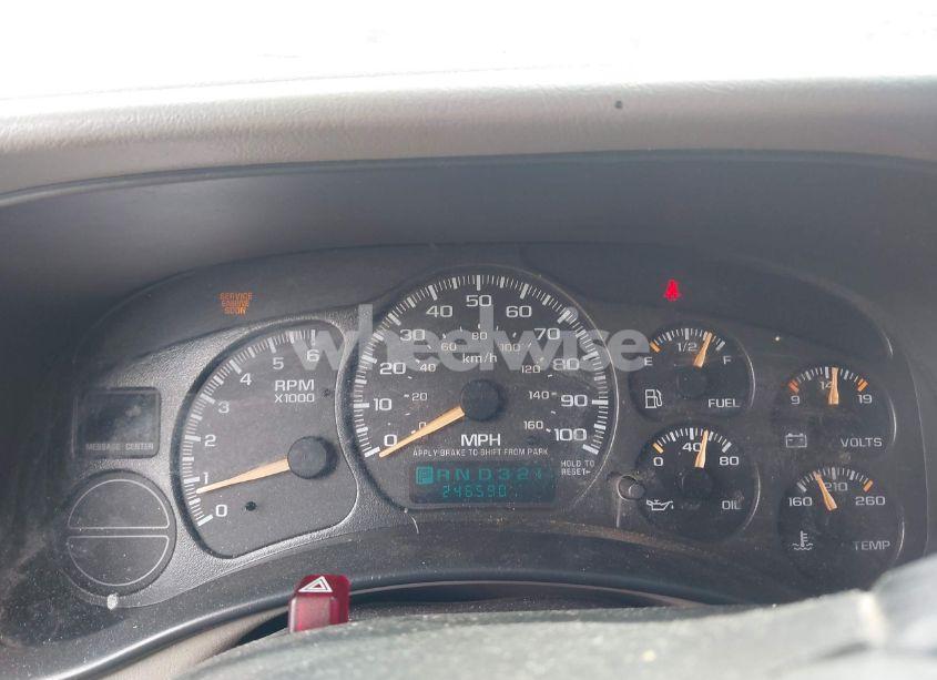 Photo 7 of 2002 Chevrolet Tahoe LS (VIN 1GNEC13Z62R217457)