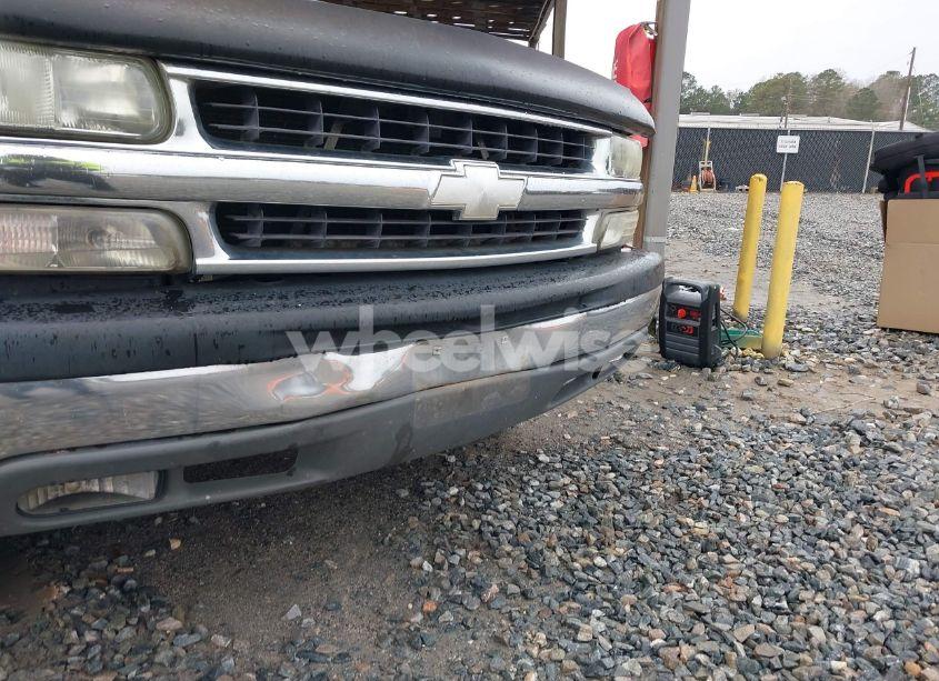 Photo 13 of 2003 Chevrolet Tahoe LS (VIN 1GNEC13Z63J126611)