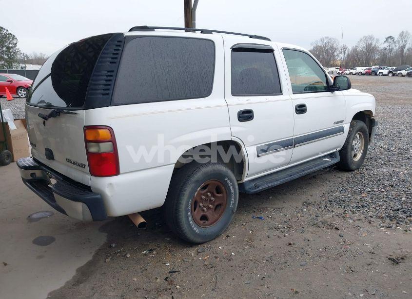 Photo 4 of 2003 Chevrolet Tahoe LS (VIN 1GNEC13Z63J126611)
