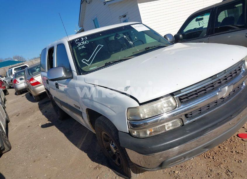 2003 Chevrolet Tahoe LS (VIN 1GNEC13Z63R140932) main photo