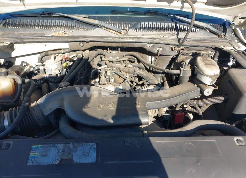 Photo 10 of 2003 Chevrolet Tahoe LS (VIN 1GNEC13Z63R140932)