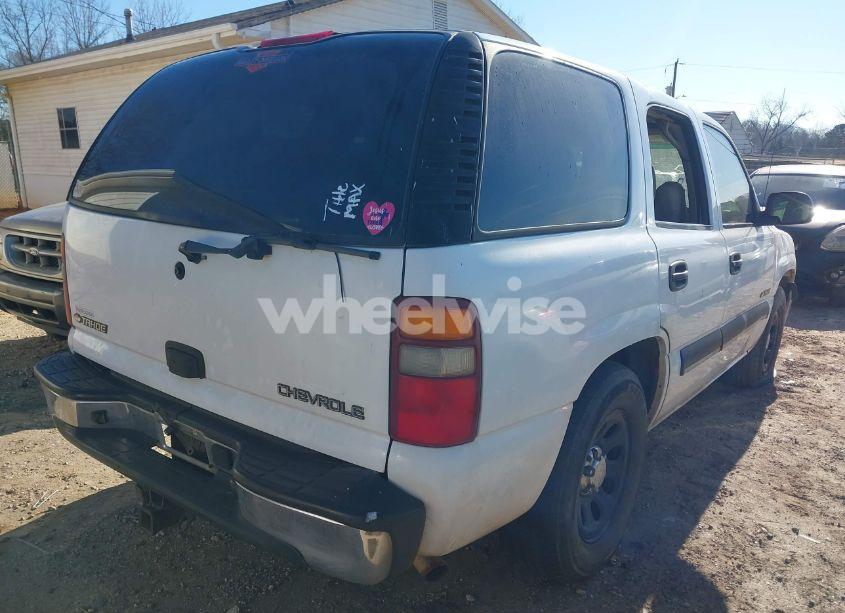 Photo 4 of 2003 Chevrolet Tahoe LS (VIN 1GNEC13Z63R140932)