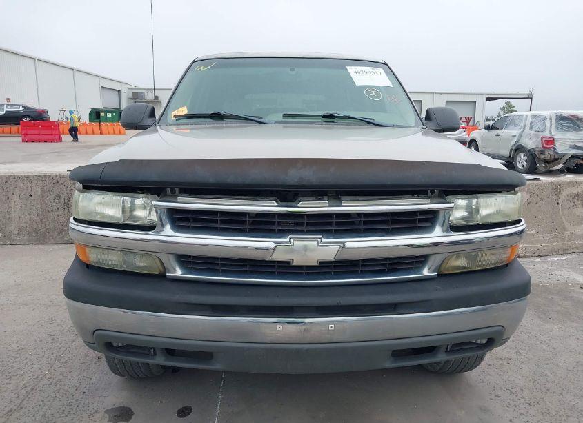 Photo 11 of 2003 Chevrolet Tahoe LS (VIN 1GNEC13Z63R163417)