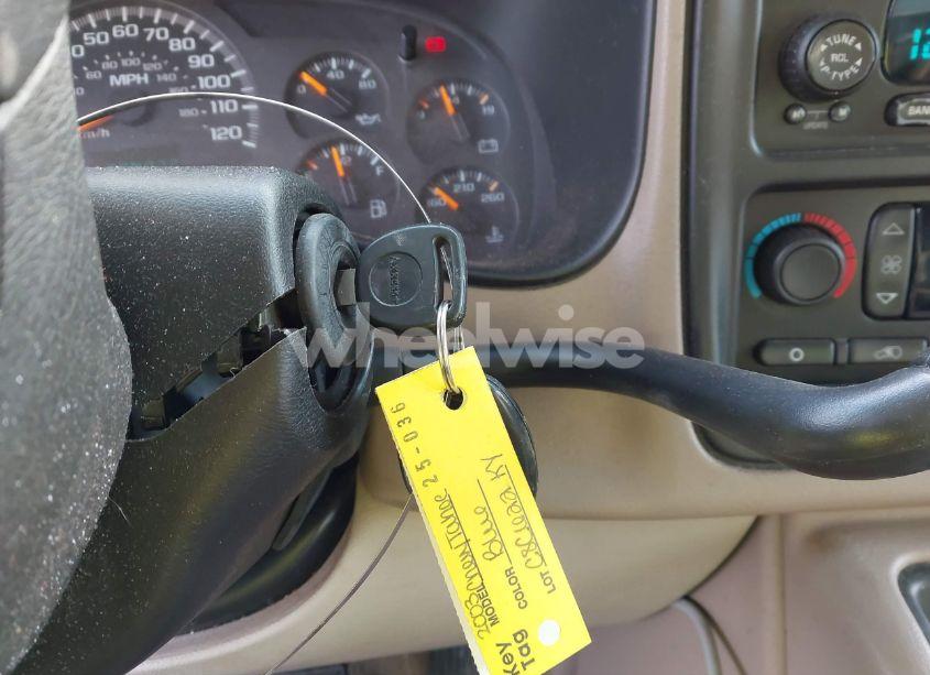 Photo 11 of 2003 Chevrolet Tahoe LT (VIN 1GNEC13Z63R182212)