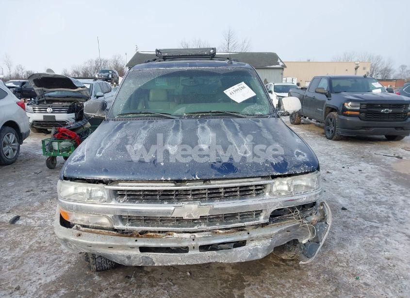 Photo 12 of 2003 Chevrolet Tahoe LT (VIN 1GNEC13Z63R182212)