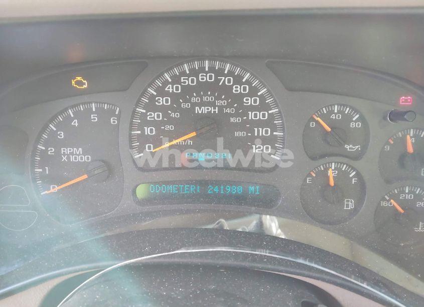 Photo 7 of 2003 Chevrolet Tahoe LT (VIN 1GNEC13Z63R182212)