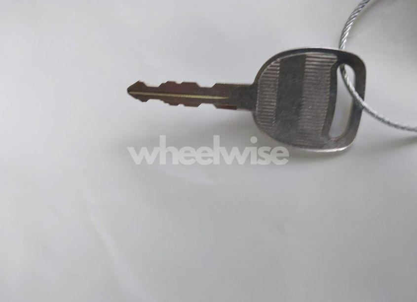 Photo 11 of 2003 Chevrolet Tahoe LT (VIN 1GNEC13Z63R260861)