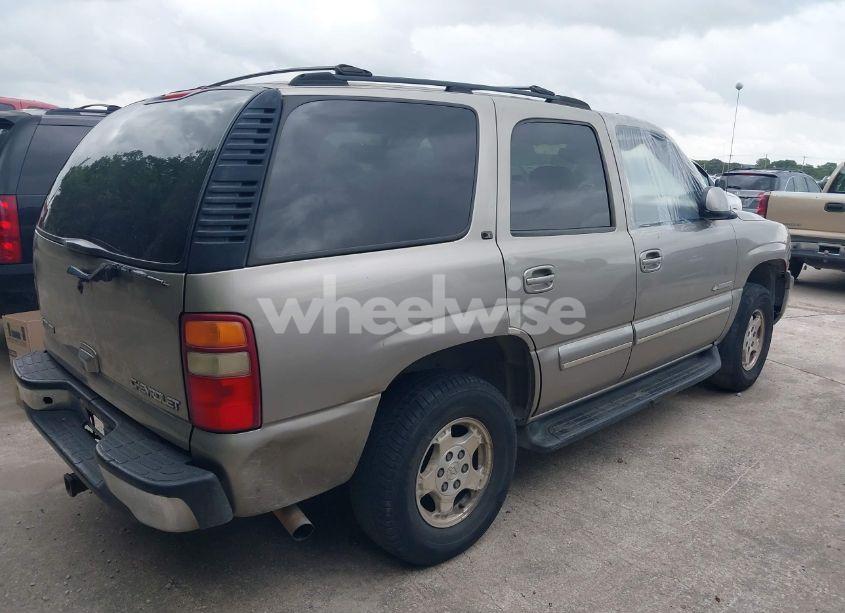 Photo 4 of 2003 Chevrolet Tahoe LT (VIN 1GNEC13Z63R260861)