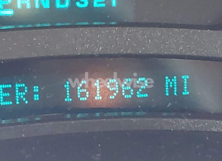 Photo 15 of 2004 Chevrolet Tahoe LT (VIN 1GNEC13Z64J162901)