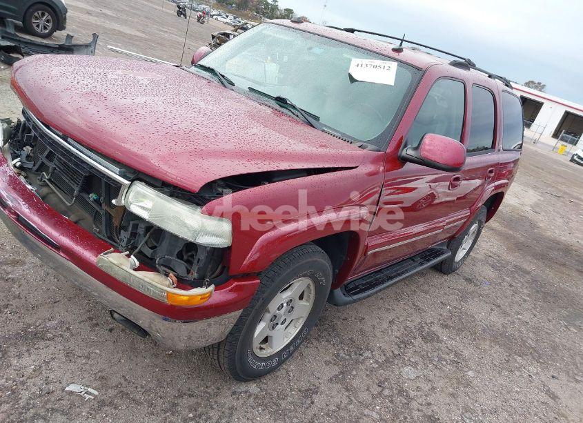 Photo 2 of 2004 Chevrolet Tahoe LT (VIN 1GNEC13Z64J162901)