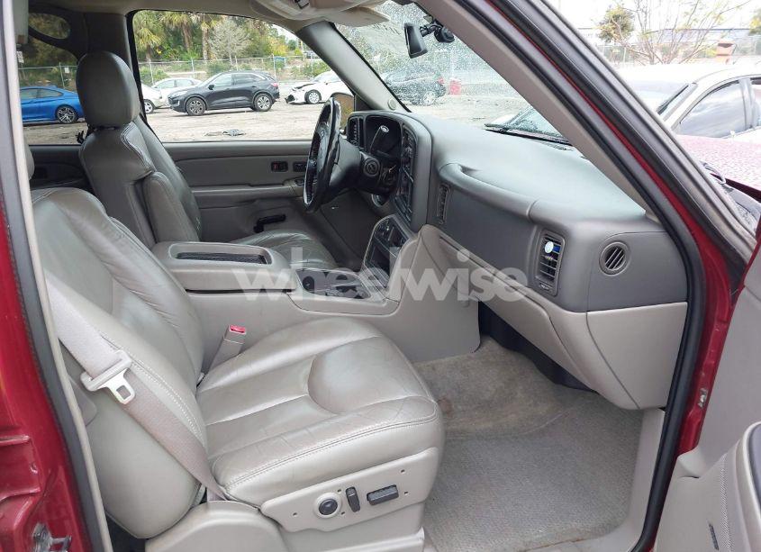 Photo 5 of 2004 Chevrolet Tahoe LT (VIN 1GNEC13Z64J162901)