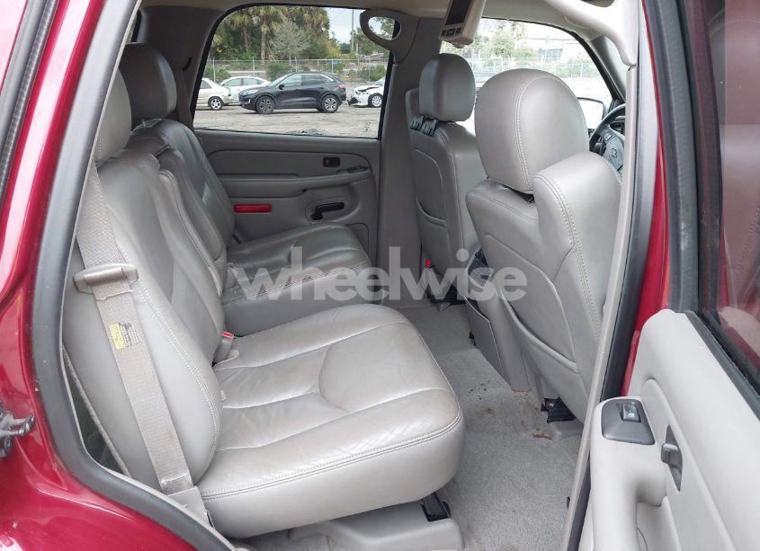 Photo 8 of 2004 Chevrolet Tahoe LT (VIN 1GNEC13Z64J162901)