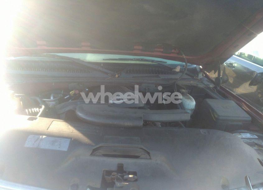 Photo 10 of 2004 Chevrolet Tahoe LS (VIN 1GNEC13Z64J269317)