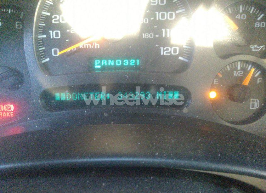 Photo 15 of 2004 Chevrolet Tahoe LS (VIN 1GNEC13Z64J269317)