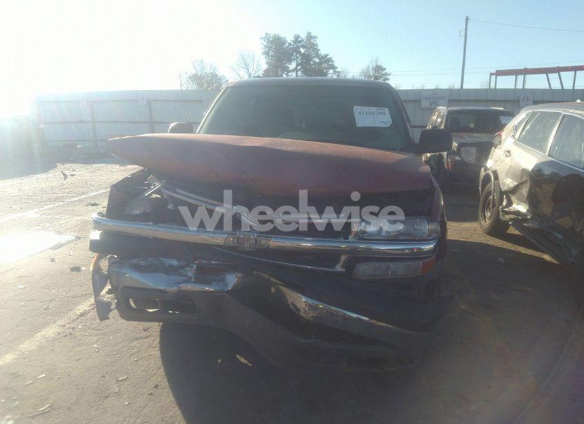 Photo 6 of 2004 Chevrolet Tahoe LS (VIN 1GNEC13Z64J269317)