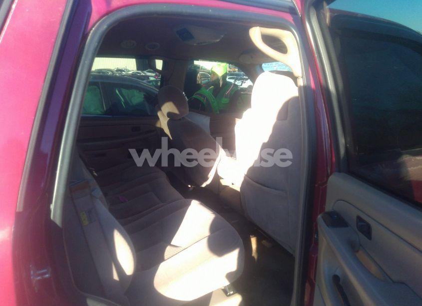 Photo 8 of 2004 Chevrolet Tahoe LS (VIN 1GNEC13Z64J269317)