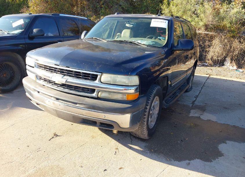 Photo 2 of 2004 Chevrolet Tahoe LT (VIN 1GNEC13Z64R161037)