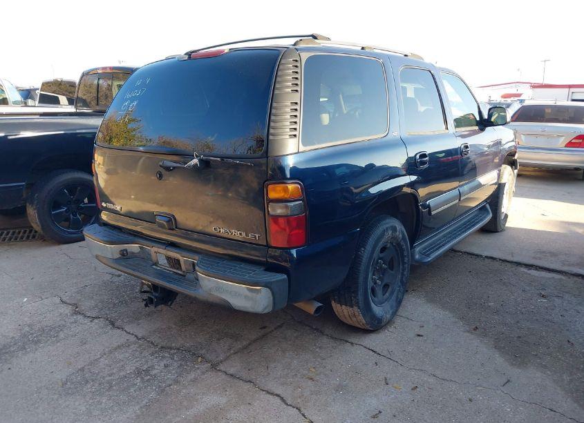 Photo 4 of 2004 Chevrolet Tahoe LT (VIN 1GNEC13Z64R161037)