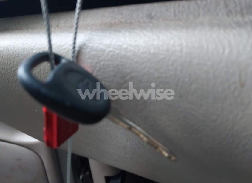 Photo 11 of 2003 Chevrolet Tahoe LT (VIN 1GNEC13Z73J206953)