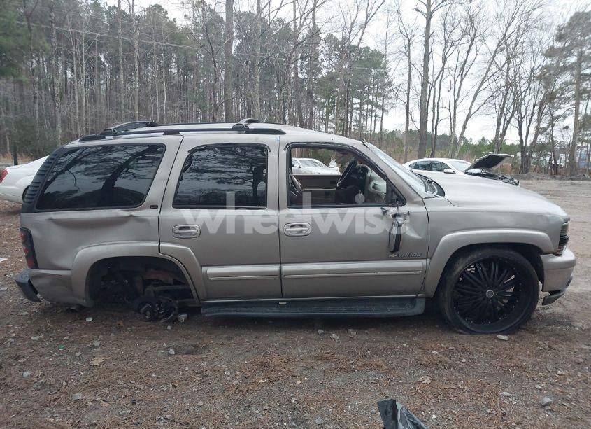 Photo 13 of 2003 Chevrolet Tahoe LT (VIN 1GNEC13Z73J206953)