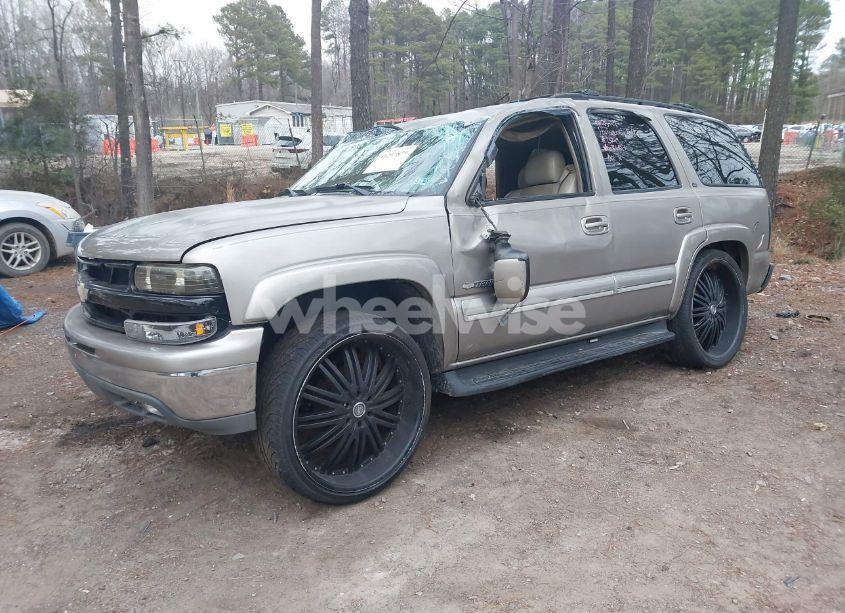 Photo 2 of 2003 Chevrolet Tahoe LT (VIN 1GNEC13Z73J206953)