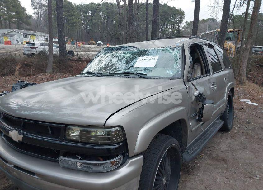 Photo 6 of 2003 Chevrolet Tahoe LT (VIN 1GNEC13Z73J206953)