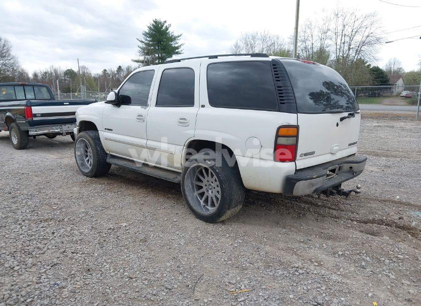 Photo 3 of 2003 Chevrolet Tahoe LT (VIN 1GNEC13Z73R126800)