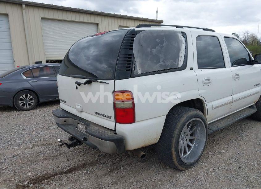 Photo 6 of 2003 Chevrolet Tahoe LT (VIN 1GNEC13Z73R126800)