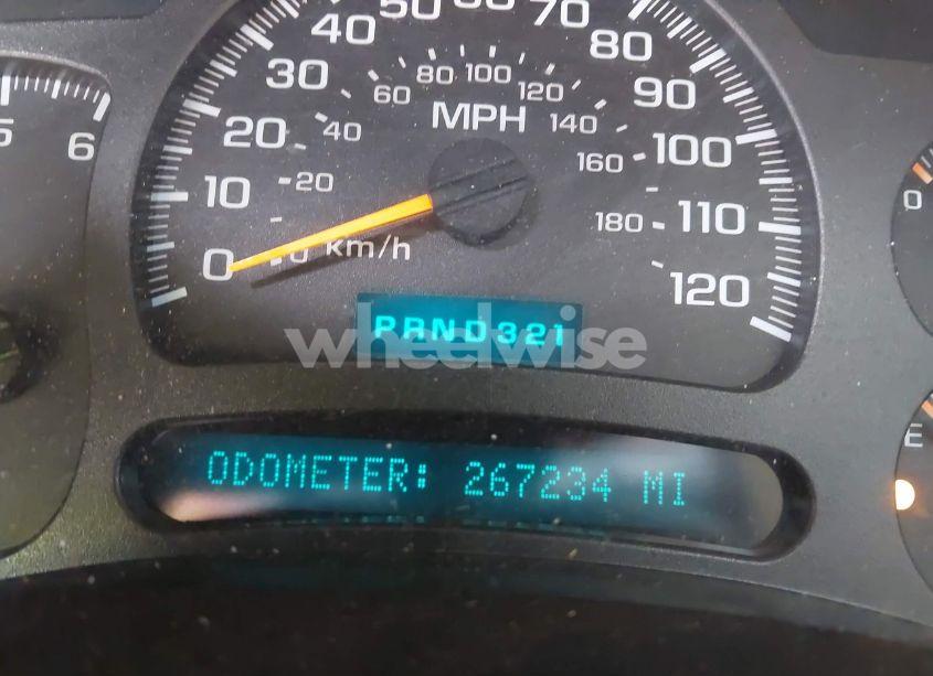 Photo 7 of 2003 Chevrolet Tahoe LT (VIN 1GNEC13Z73R126800)