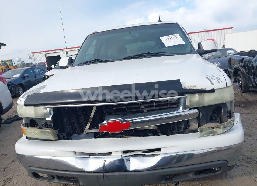 Photo 12 of 2003 Chevrolet Tahoe LT (VIN 1GNEC13Z73R188794)