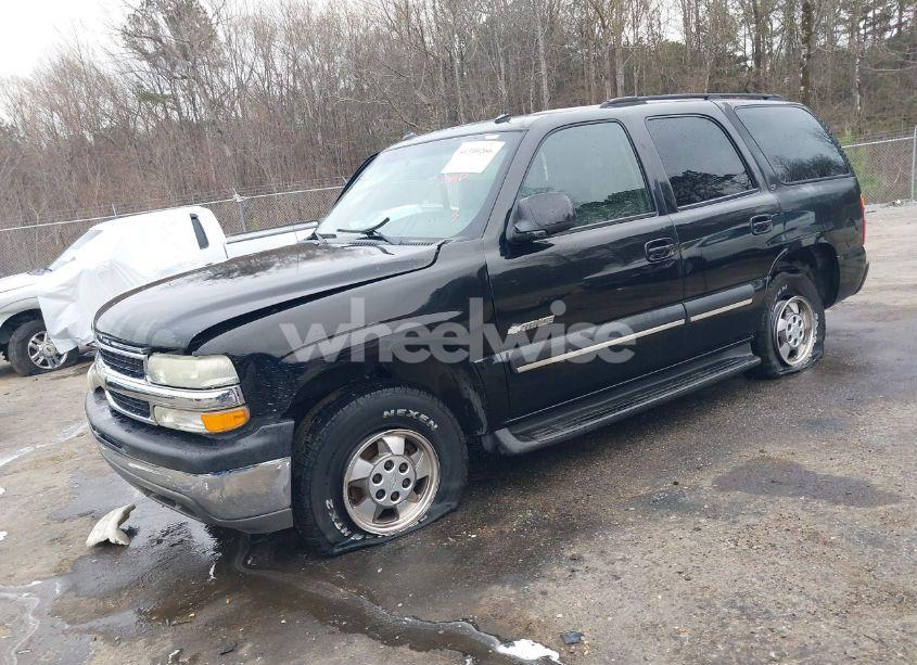 Photo 2 of 2003 Chevrolet Tahoe LT (VIN 1GNEC13Z73R243308)