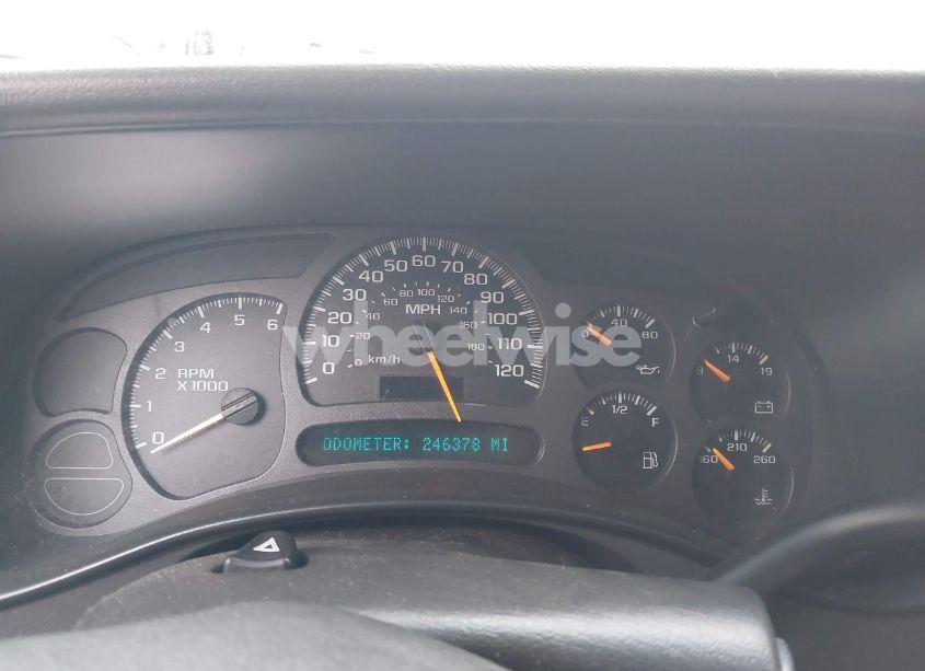 Photo 7 of 2003 Chevrolet Tahoe LT (VIN 1GNEC13Z73R243308)