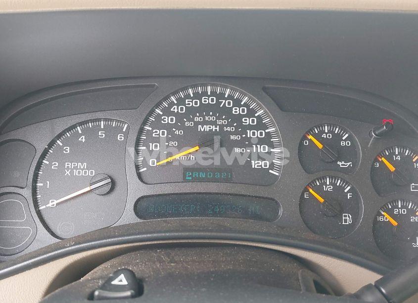 Photo 7 of 2004 Chevrolet Tahoe LT (VIN 1GNEC13Z74R137135)