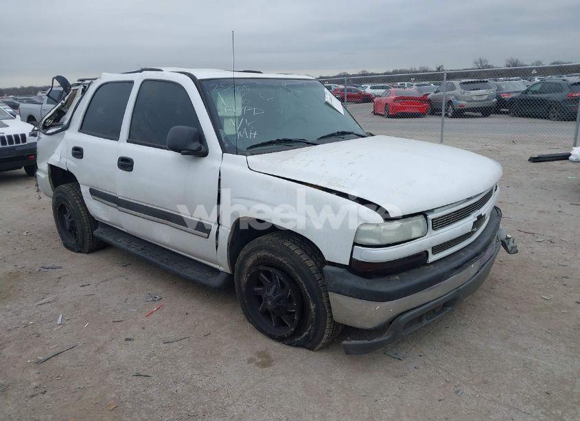 2004 Chevrolet Tahoe LS (VIN 1GNEC13Z74R313844) main photo