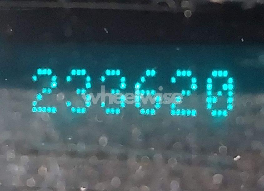 Photo 15 of 2004 Chevrolet Tahoe LS (VIN 1GNEC13Z74R313844)