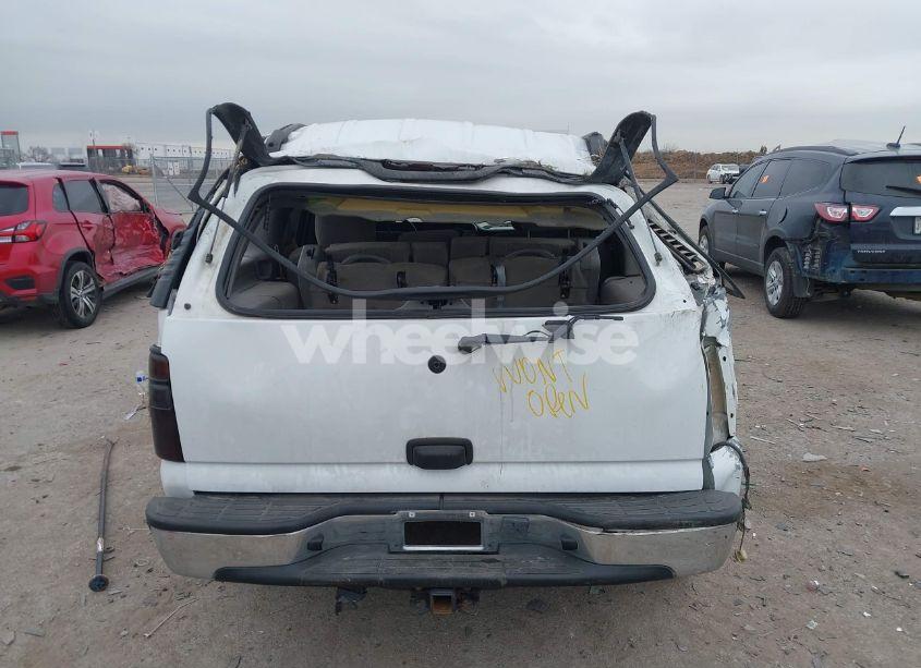 Photo 16 of 2004 Chevrolet Tahoe LS (VIN 1GNEC13Z74R313844)