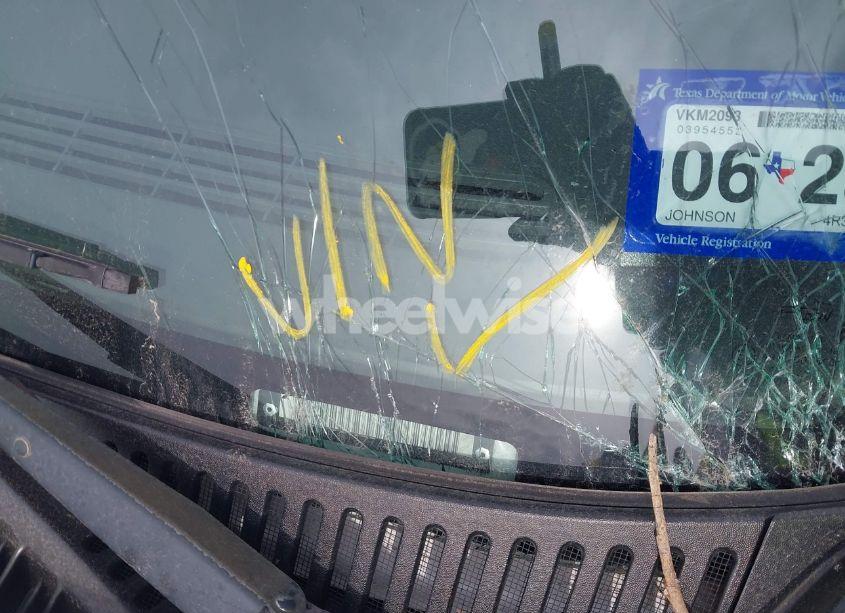 Photo 9 of 2004 Chevrolet Tahoe LS (VIN 1GNEC13Z74R313844)