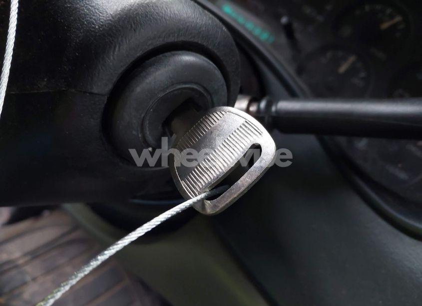 Photo 11 of 2002 Chevrolet Tahoe LS (VIN 1GNEC13Z82R259046)